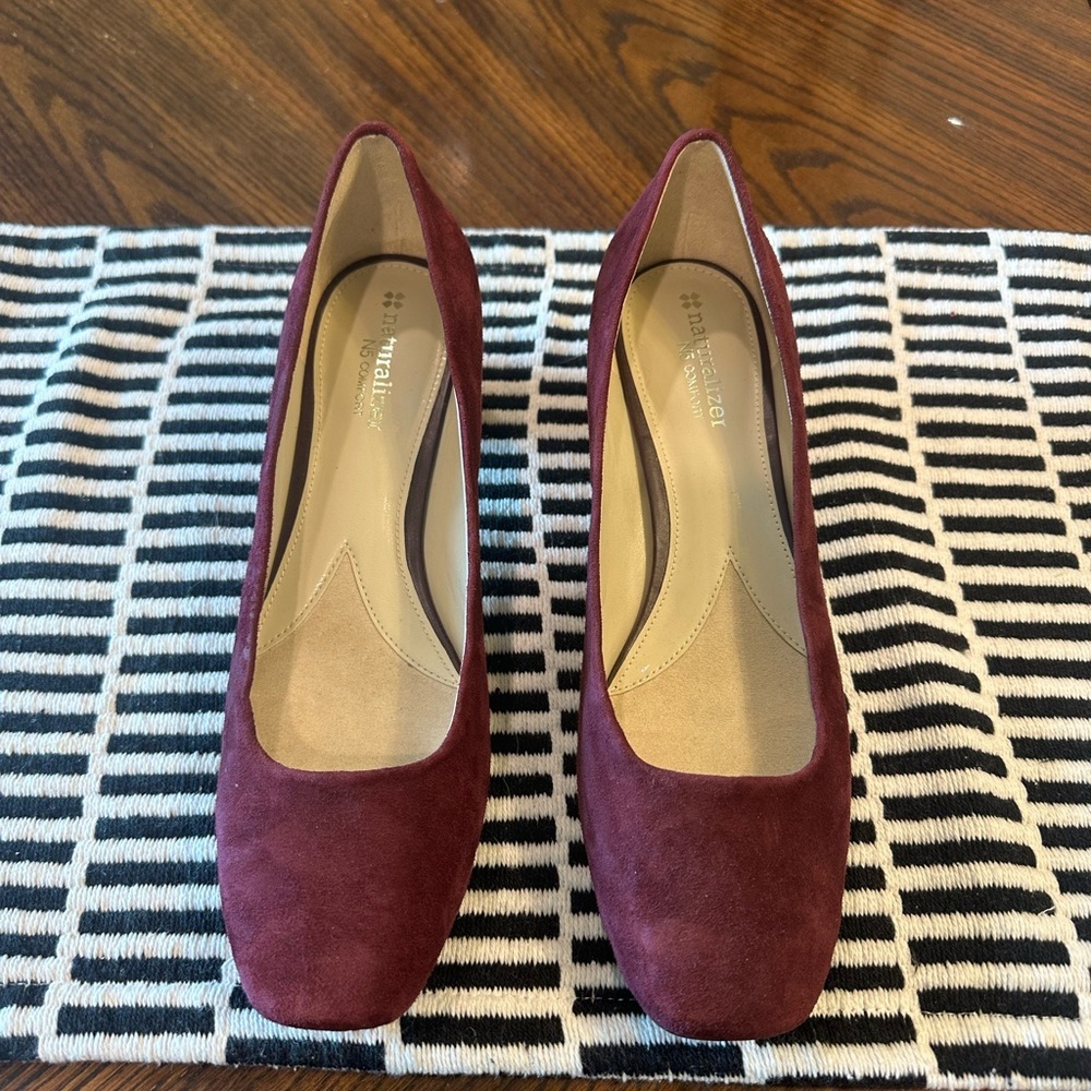 Naturalizer Maroon Suede Block Heels